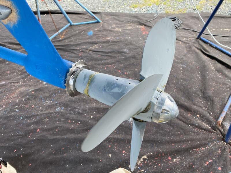 40' Nauticat Max-Prop propeller