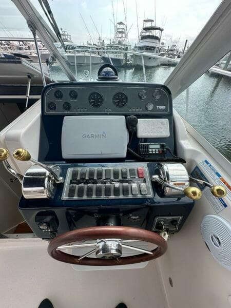 2006 Tiara Yachts 29 Coronet