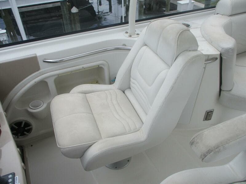 2006 Carver 