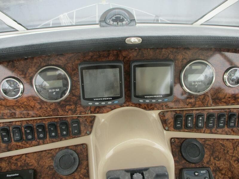 2006 Carver 