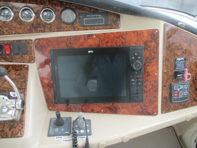 2006 Carver 