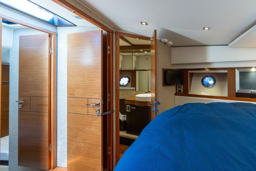 2015 Tiara Yachts 44 Coupe