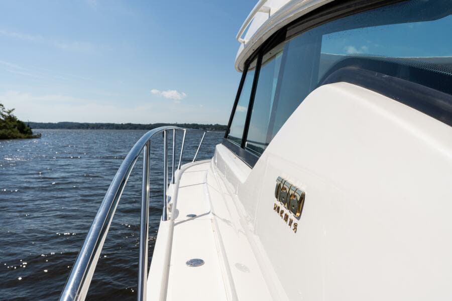 2015 Tiara Yachts 44 Coupe