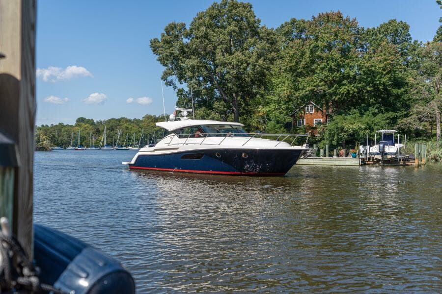2015 Tiara Yachts 44 Coupe