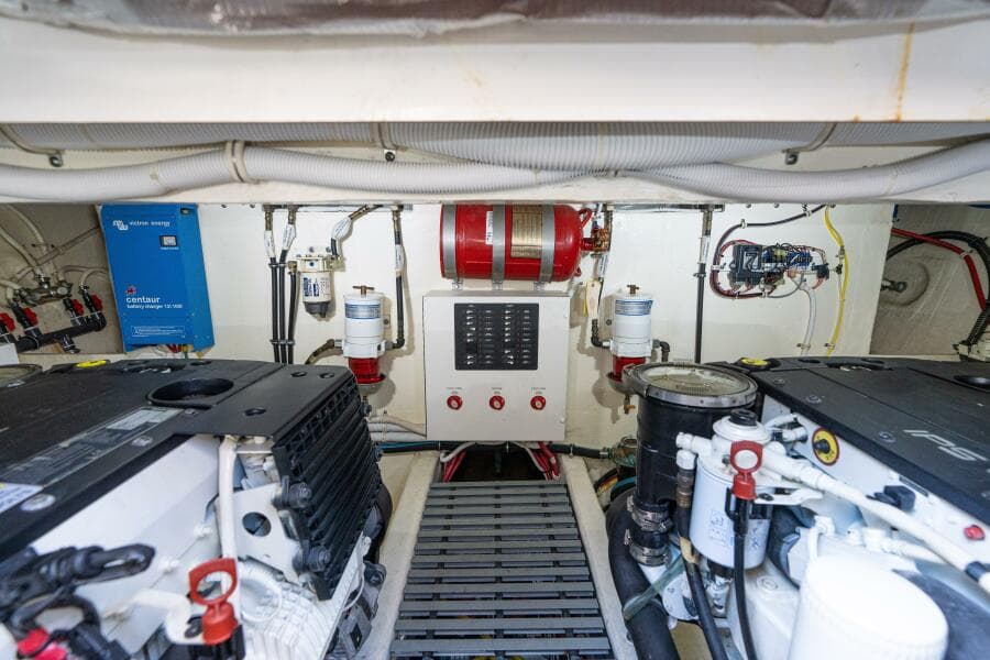 2015 Tiara Yachts 44 Coupe
