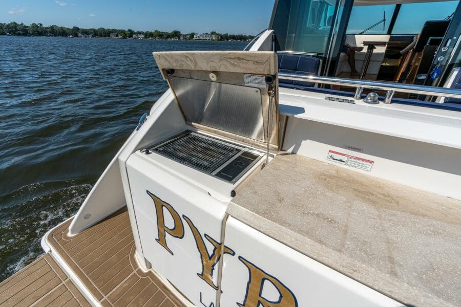 2015 Tiara Yachts 44 Coupe