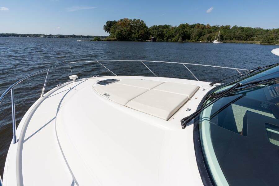 2015 Tiara Yachts 44 Coupe