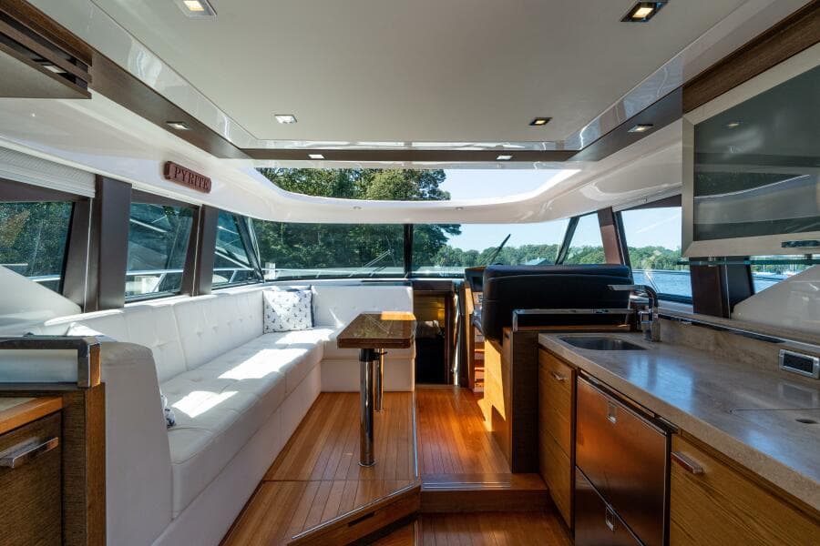 2015 Tiara Yachts 44 Coupe