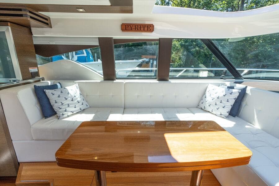 2015 Tiara Yachts 44 Coupe