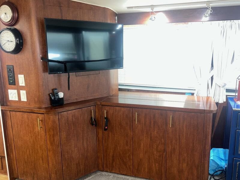 1988 Hatteras Motor Yacht