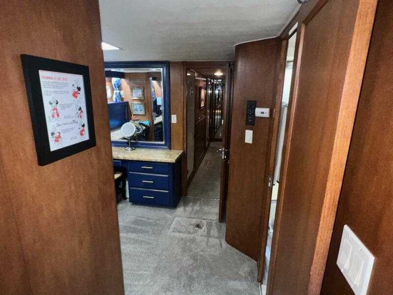 1988 Hatteras Motor Yacht