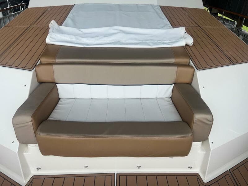 1988 Hatteras Motor Yacht