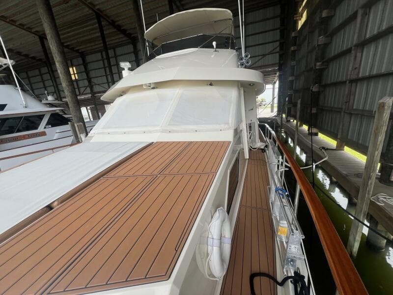 1988 Hatteras Motor Yacht