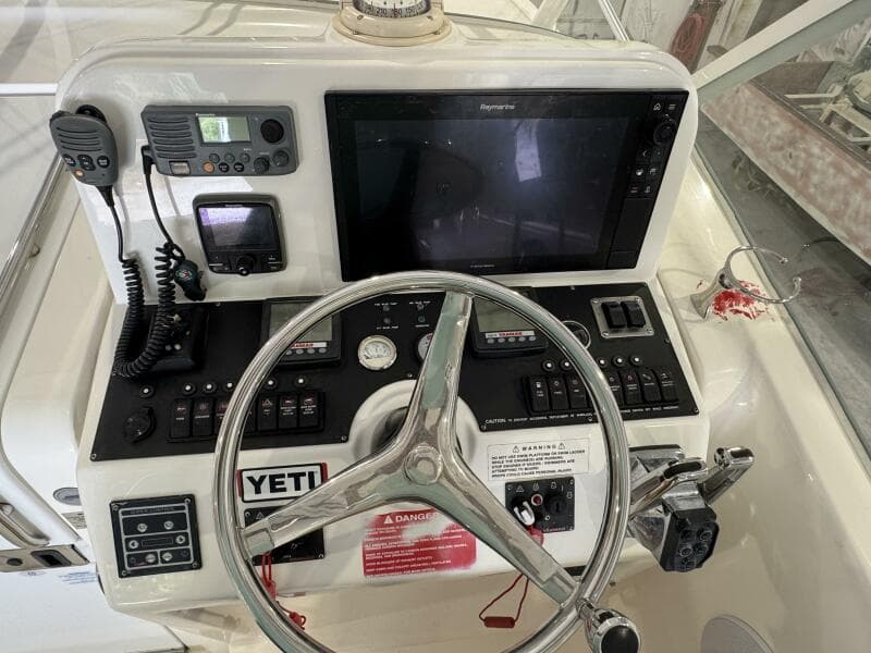 2011 Luhrs 30 Open