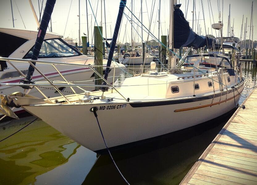1995 Pacific Seacraft 37