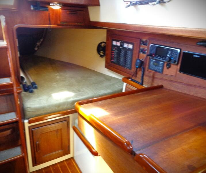 1995 Pacific Seacraft 37