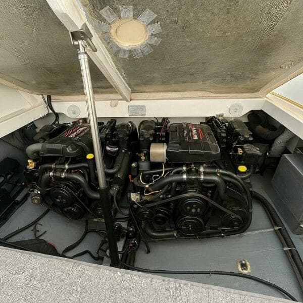 1996 Wellcraft 45 Excalibur