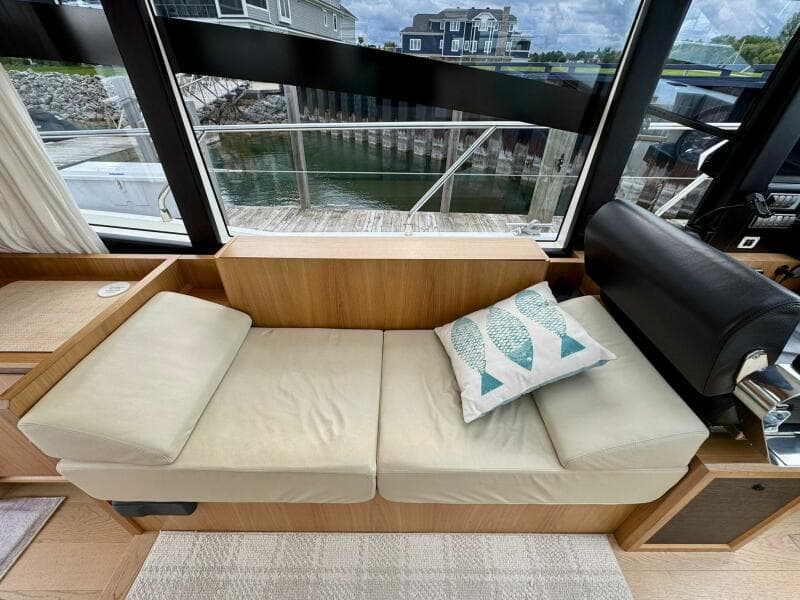 2016 Absolute 45 Sport Yacht