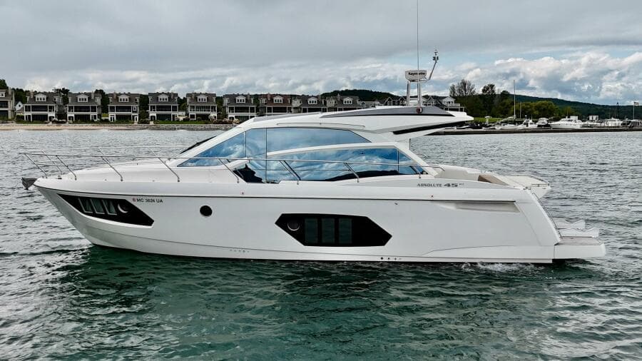 2016 Absolute 45 Sport Yacht