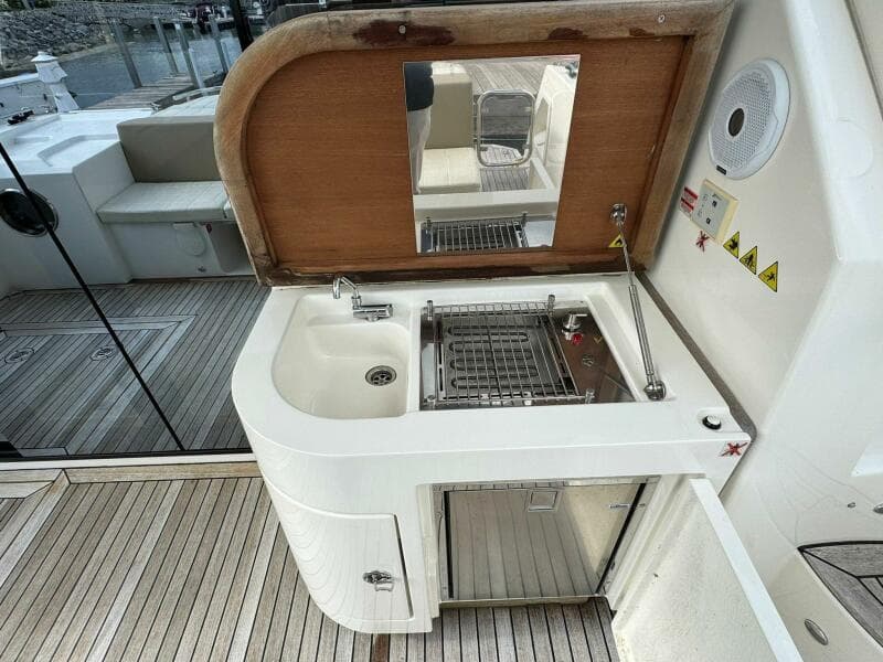 2016 Absolute 45 Sport Yacht