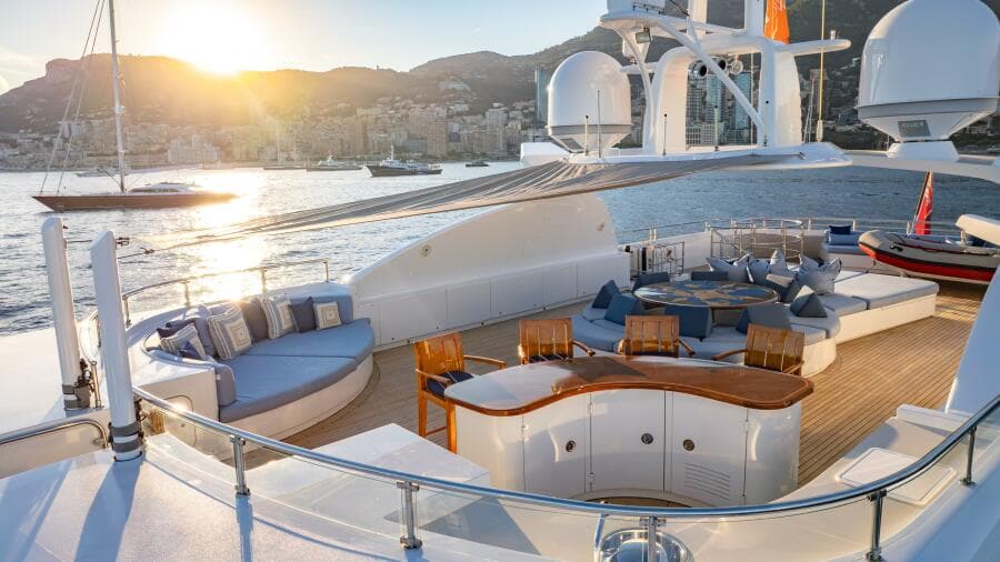 Sundeck Looking Aft Over The Bar