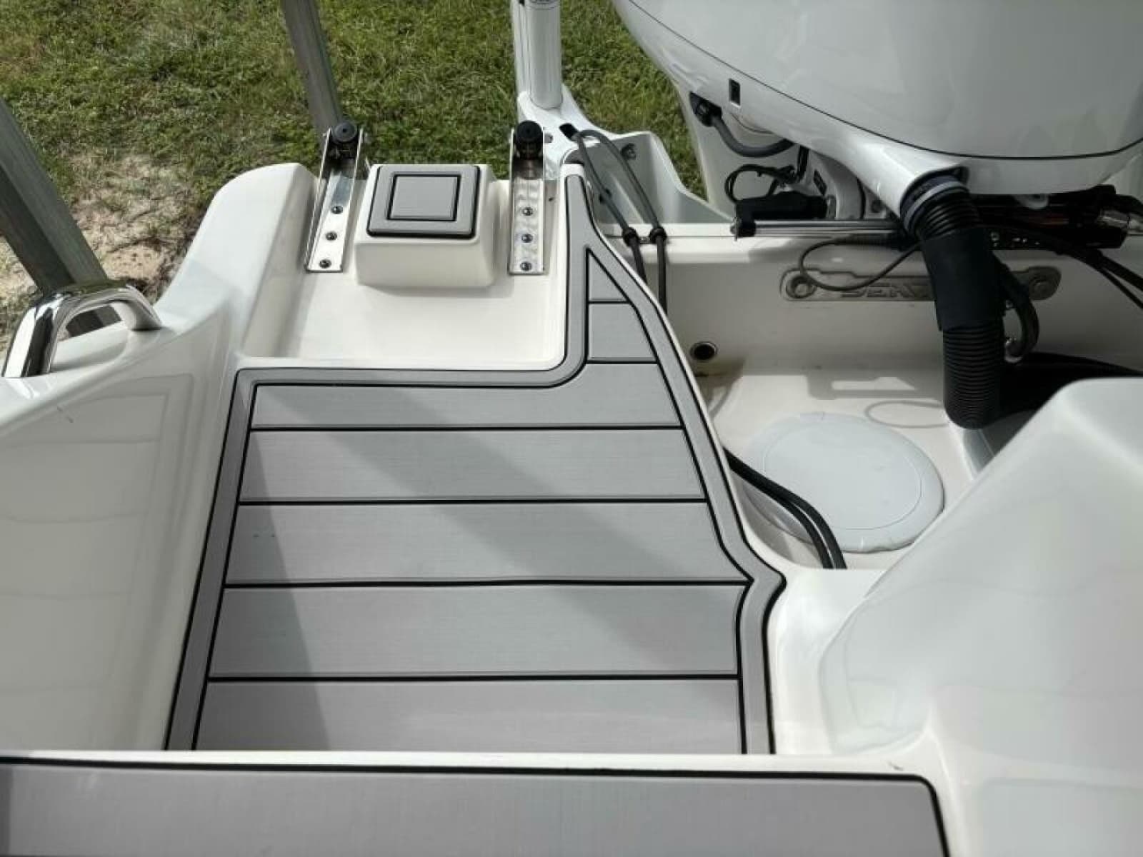 2021 Sea Fox 288 COMMANDER