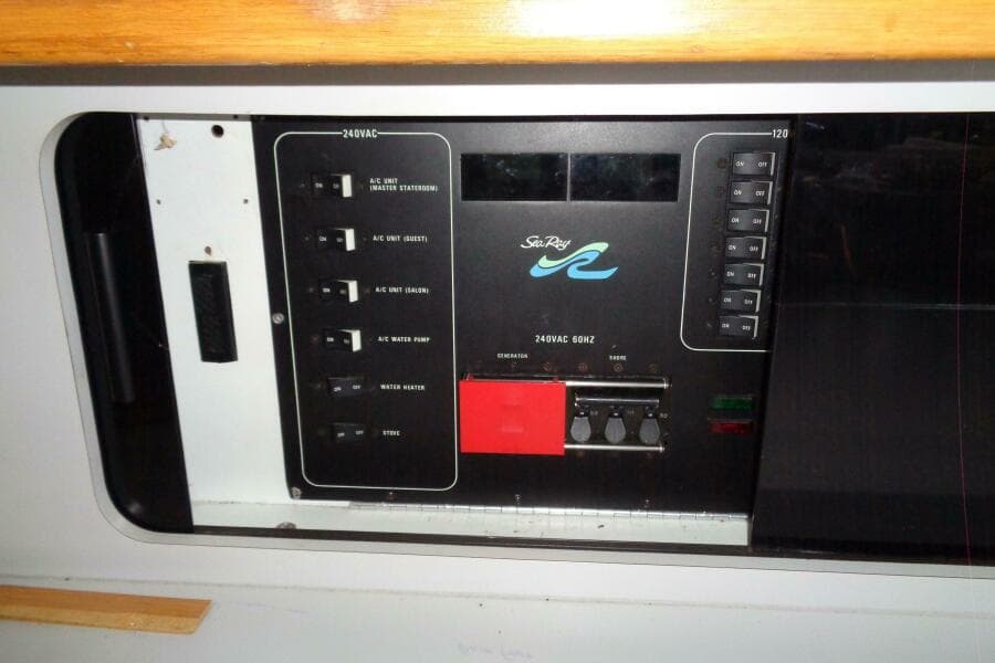 1991 Sea Ray 480 Sundancer