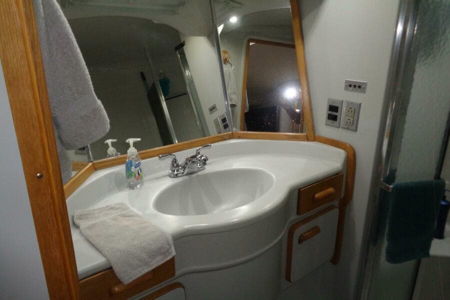1991 Sea Ray 480 Sundancer