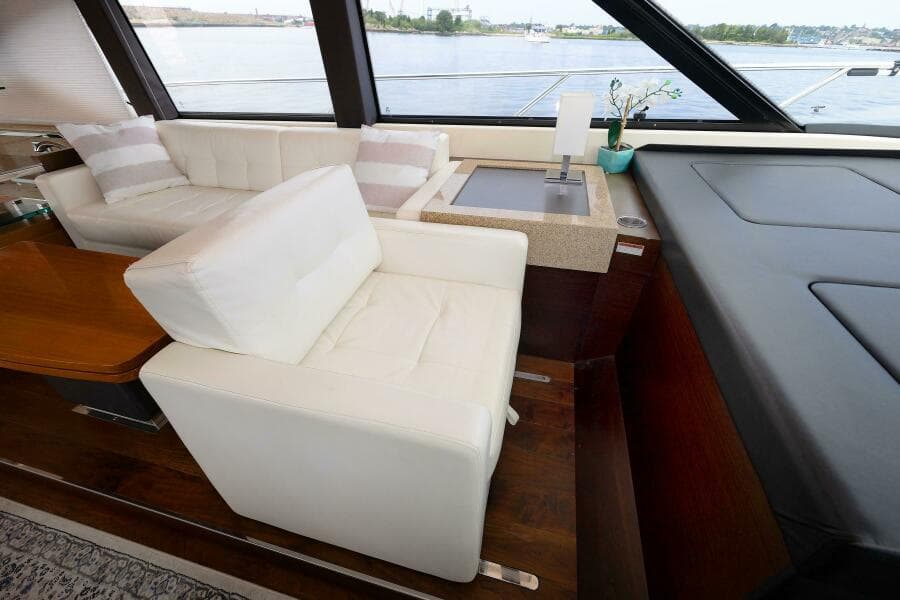 2014 Tiara Yachts 5000 Express
