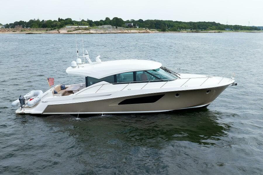 2014 Tiara Yachts 5000 Express
