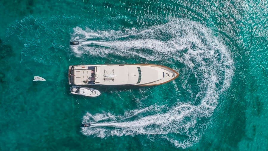 2000 Broward Raised Pilothouse