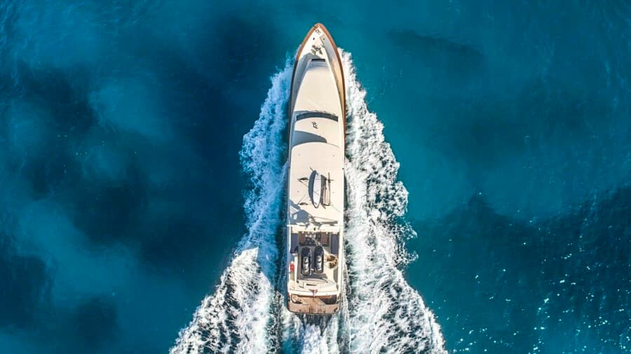 2000 Broward Raised Pilothouse