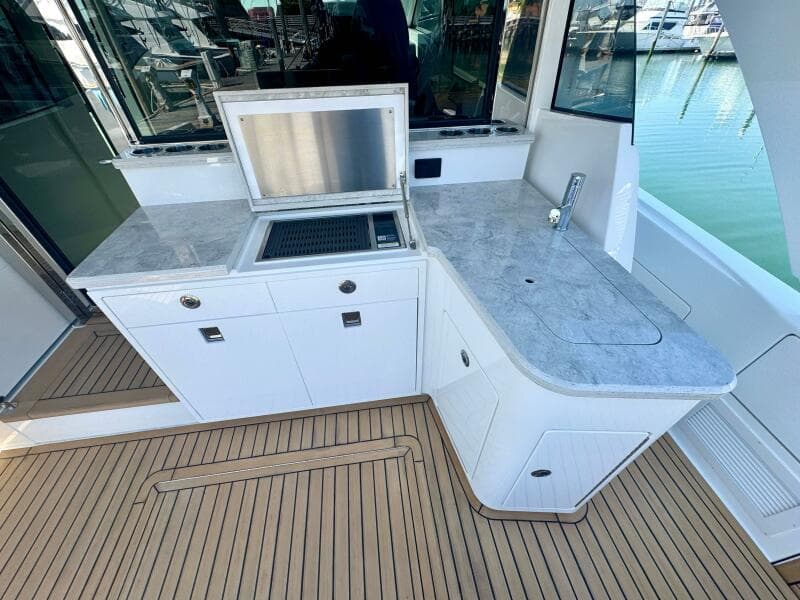 2027 Valhalla Boatworks V55 Sport Yacht