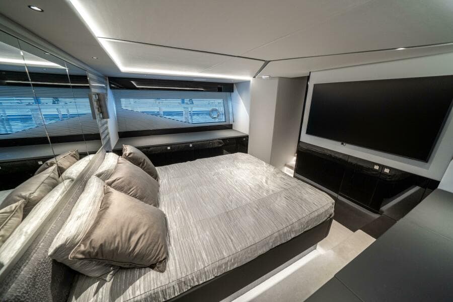 2026 Sunseeker 55 Predator
