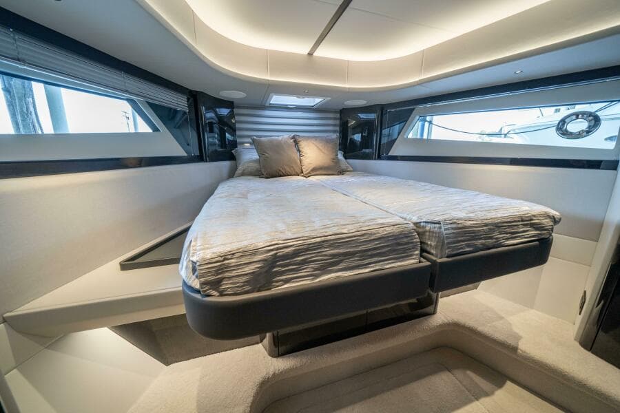 2026 Sunseeker 55 Predator