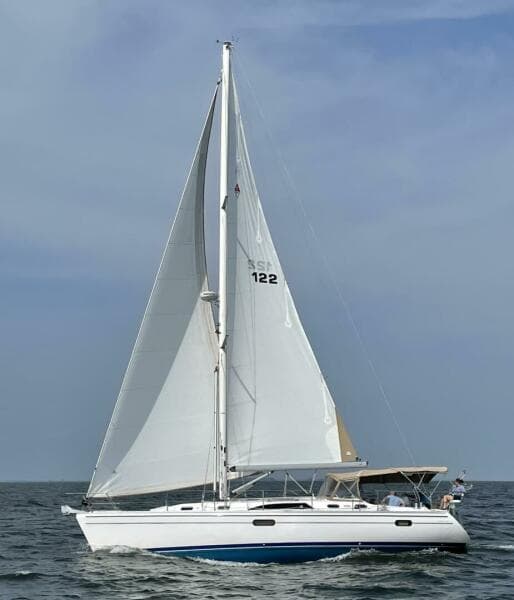 2016 Catalina 445
