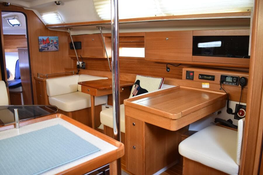 2016 Catalina 445