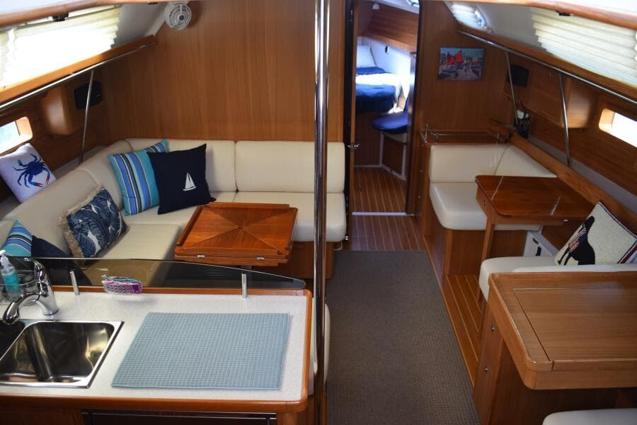 2016 Catalina 445