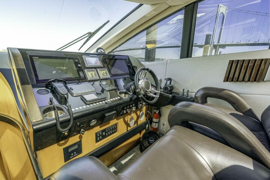 2014 Sunseeker Predator
