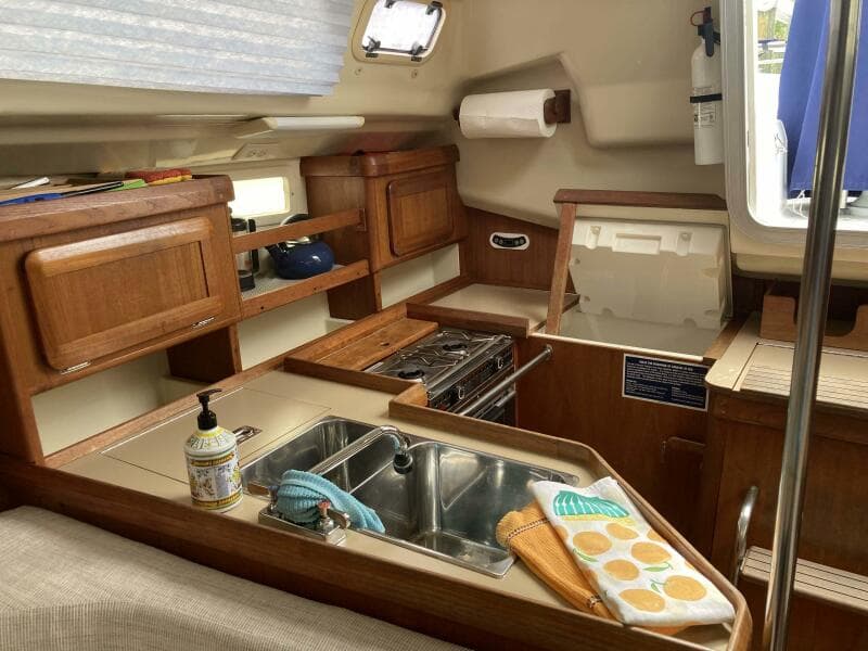 1993 Hunter 33.5