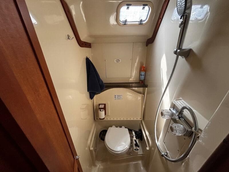 1993 Hunter 33.5