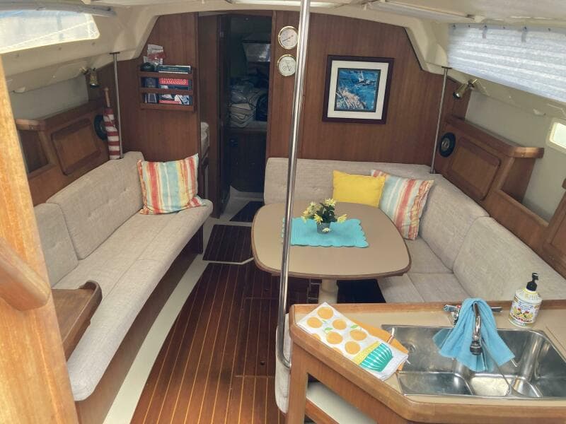 1993 Hunter 33.5