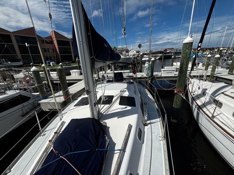 1993 Hunter 33.5