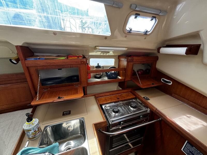 1993 Hunter 33.5