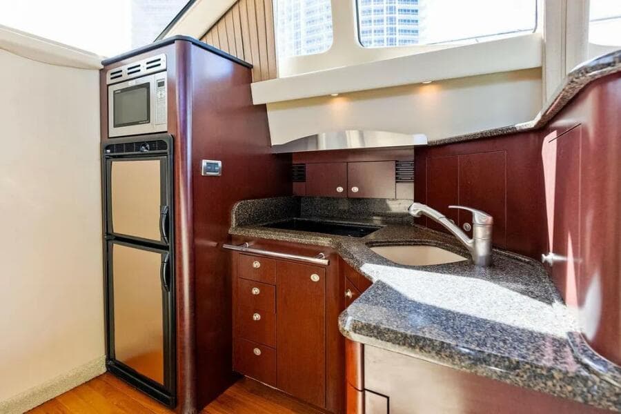 2007 Sea Ray 44 Sedan Bridge