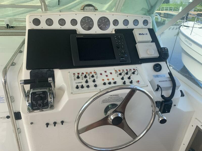 2002 Cabo 35 Express