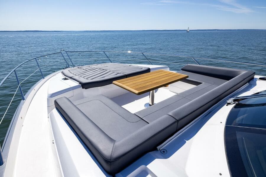 2020 Sunseeker Predator