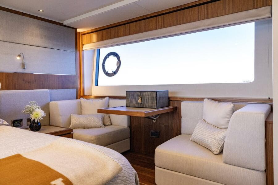 2020 Sunseeker Predator