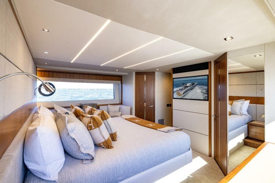 2020 Sunseeker Predator