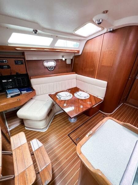 Salon Port